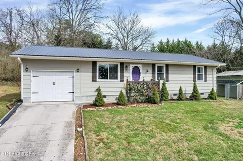 3512 Harris Rd, Knoxville, TN 37918