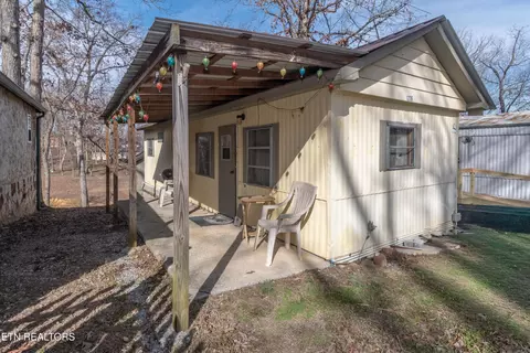1226 Fishermans Way, Sevierville, TN 37876