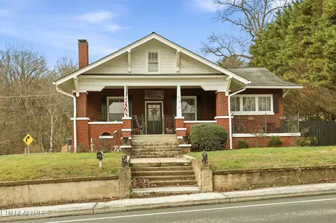 518 N Main St, Clinton, TN 37716