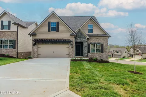 2931 Snow Pond Rd, Knoxville, TN 37931