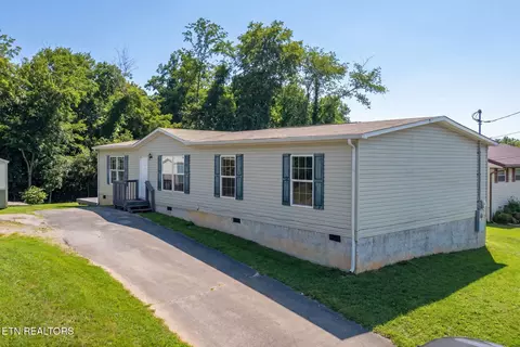 296 Illinois Ave, Oak Ridge, TN 37830