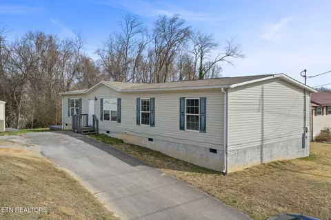 296 Illinois Ave, Oak Ridge, TN 37830