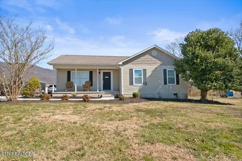 330 Brown Dr, La Follette, TN 37766