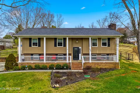 426 Coulter Rd, Maryville, TN 37804