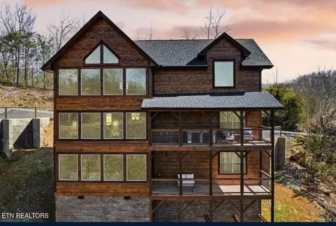 842 Vixen, Gatlinburg, TN 37738