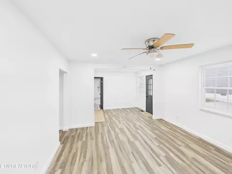2907 Tecoma Dr, Knoxville, TN 37917