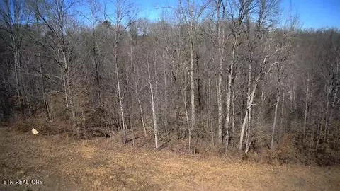 531 Cedar Gate Ln, La Follette, TN 37766