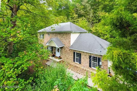 154 Glassboro Dr, Oak Ridge, TN 37830