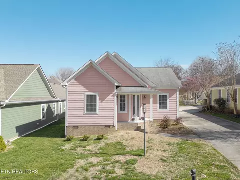 143 Manhattan Ave, Oak Ridge, TN 37830