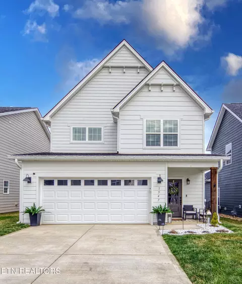 1547 Spring Berry Ln, Knoxville, TN 37924