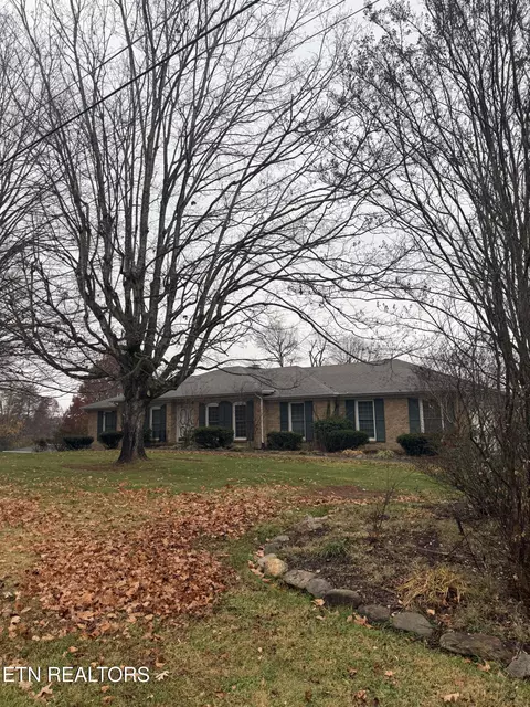 10629 Sandpiper Ln, Knoxville, TN 37922