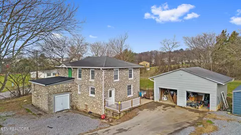 2176 Walnut St, White Pine, TN 37890