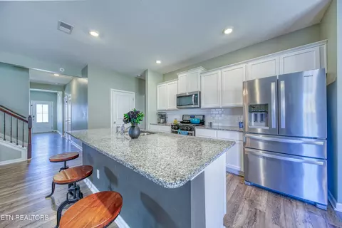 136 Ibis Loop, Oak Ridge, TN 37830 photo 11