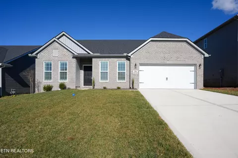 216 Clover Meadow Ln, Maryville, TN 37801