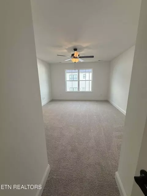 8814 Chapman Trace Way, Knoxville, TN 37920
