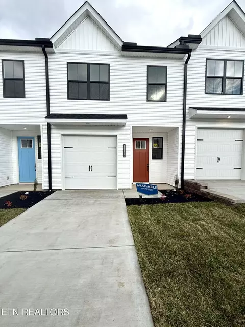 8816 Chapman Trace Way, Knoxville, TN 37920