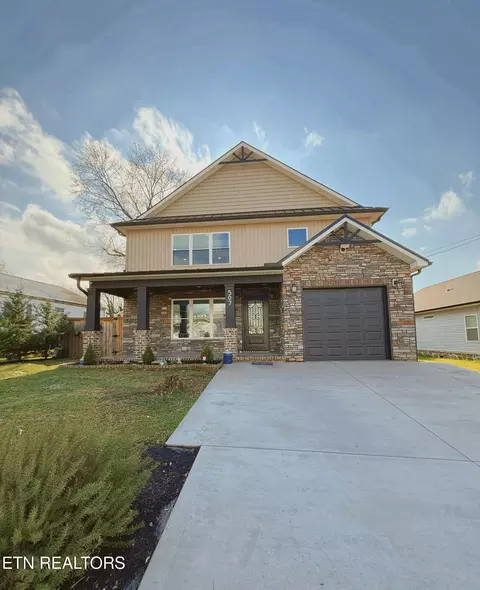 507 Rule St, Maryville, TN 37804
