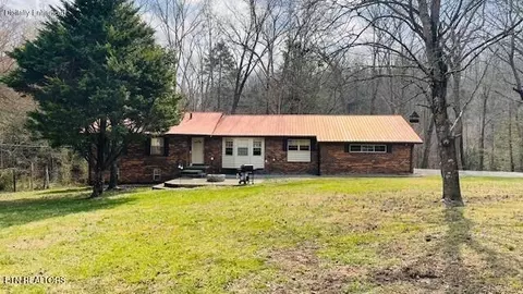2190 Baker Hwy, Huntsville, TN 37756