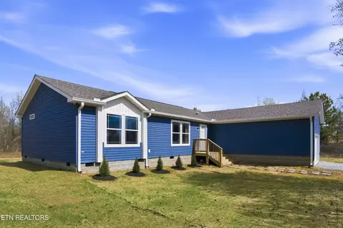 2940 Parkview Dr, Maryville, TN 37803
