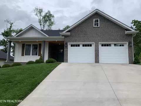329 English Ivy Tr, Jonesborough, TN 37659