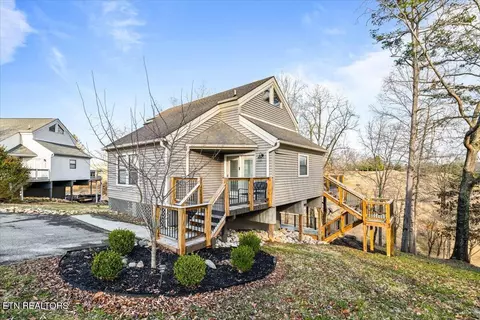 602 Wedgewood Ln, La Follette, TN 37766