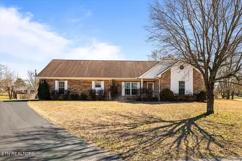 154 Scarlett Dr, La Follette, TN 37766