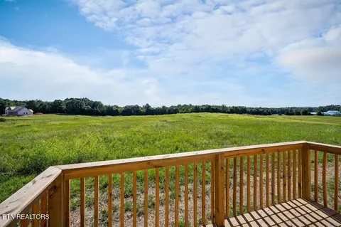 Exterior - 14305 Old Kentucky Rd, Walling, TN 38587 photo 7 of 7