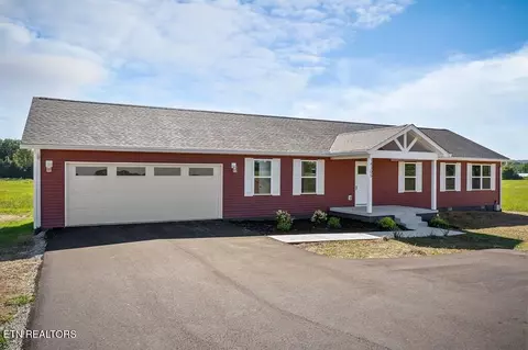 Exterior - 14305 Old Kentucky Rd, Walling, TN 38587 photo 4 of 7