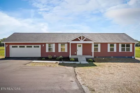 14305 Old Kentucky Rd, Walling, TN 38587