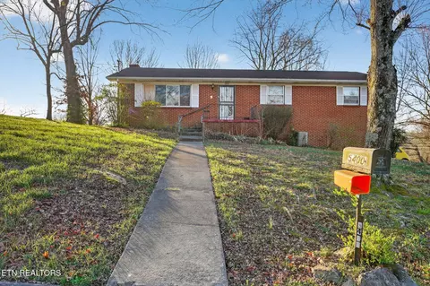 5400 Springplace Cir, Knoxville, TN 37924