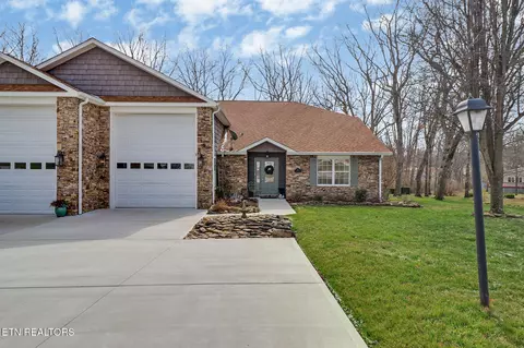 60 Hawthorn Loop, Crossville, TN 38555