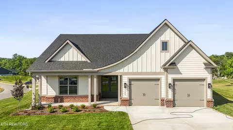149 Limelight Ln, Lenoir City, TN 37772