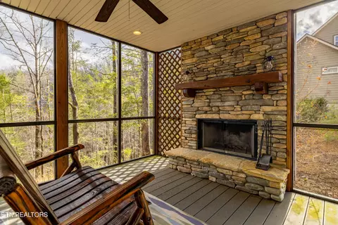 Exterior - 194 Cold Springs Trce, Townsend, TN 37882 photo 6 of 7