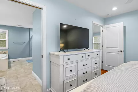 Bedroom - 194 Cold Springs Trce, Townsend, TN 37882 photo 2 of 6