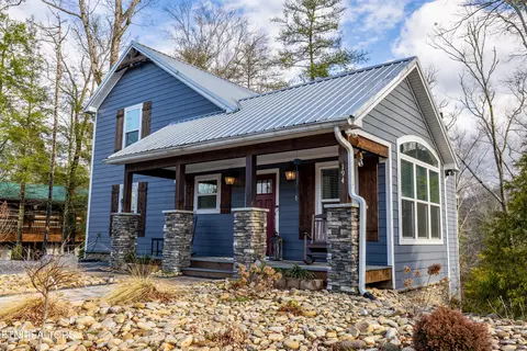 Exterior - 194 Cold Springs Trce, Townsend, TN 37882 photo 1 of 7