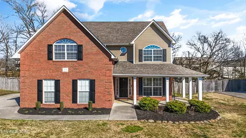 7302 Broken Creek Ln, Knoxville, TN 37920
