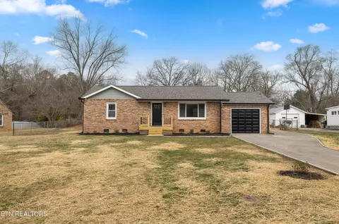 5702 Ridgefield Rd, Knoxville, TN 37912