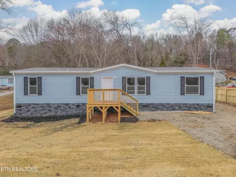 531 Greenwood St, Kingston, TN 37763