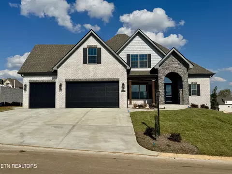 348 French Vineyard Ln, Knoxville, TN 37923