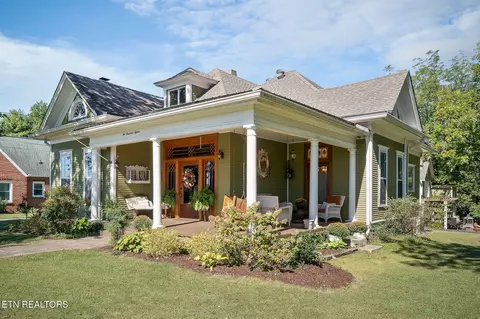 215 W Sparta St, Mcminnville, TN 37110