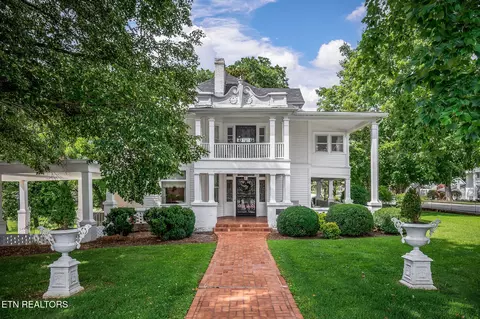 105 N Church St, Sparta, TN 38583