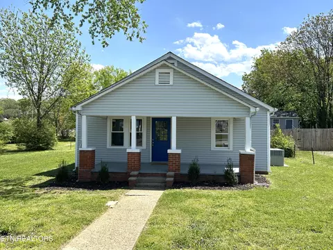 1518 Irwin Ave, Maryville, TN 37804
