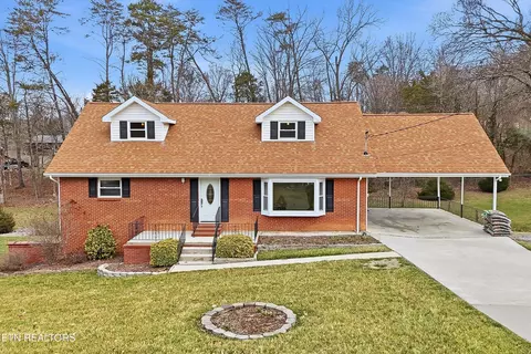 168 Cumberland View Dr, Oak Ridge, TN 37830