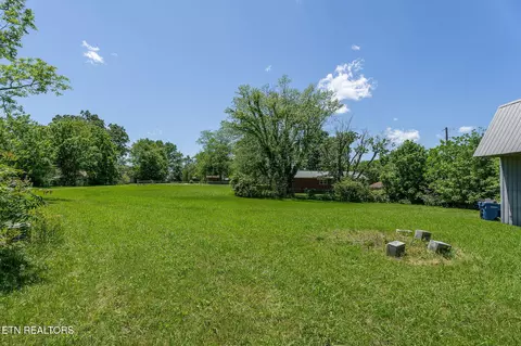 214 S 5th Ave, Baxter, TN 38544 photo 18