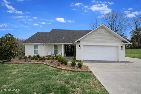 1621 Upper Ridge Ct, Sevierville, TN 37862