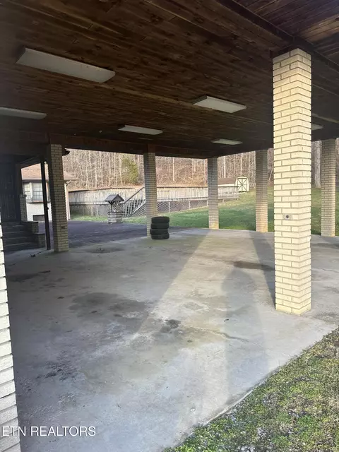 Other - 2794 Us Hwy 25 E, Middlesboro, KY 40965 photo 3 of 10