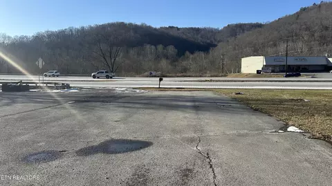 Exterior - 2794 Us Hwy 25 E, Middlesboro, KY 40965 photo 12 of 12