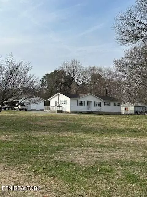 2141 Big Springs Rd, Maryville, TN 37801