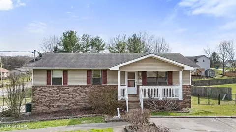 917 Eagle Den Dr, Seymour, TN 37865