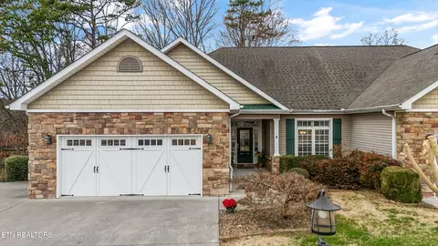 106 Chota Landing Dr, Loudon, TN 37774